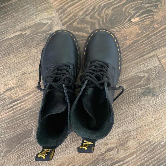 DR. MARTENS - Picture 4 of 4